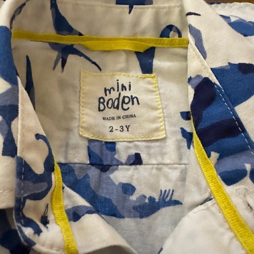 Mini Boden shark button up shirt - Picture 2 of 4